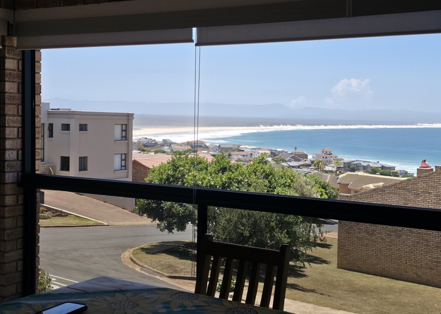 3 Bedroom Property for Sale in Wavecrest Eastern Cape